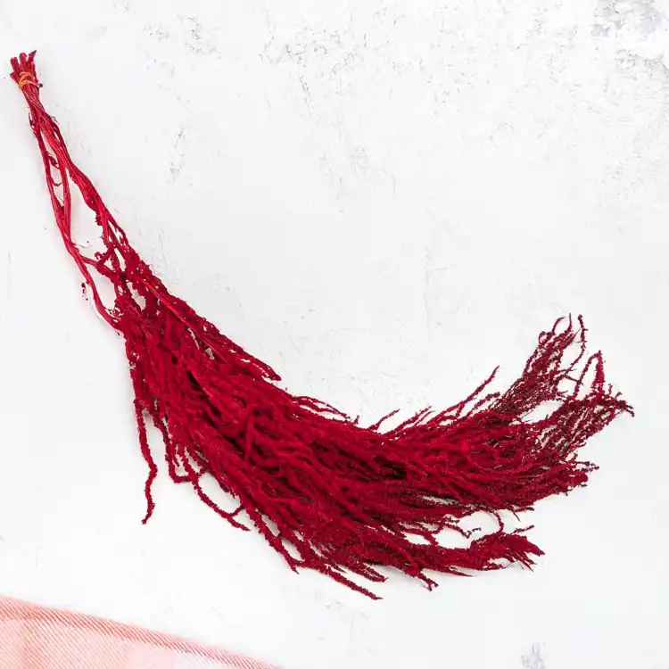 Szarlat red Royal 1.png