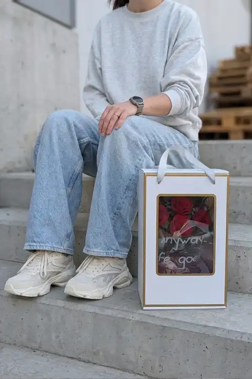 EVERGIVE 7 rose 3.png