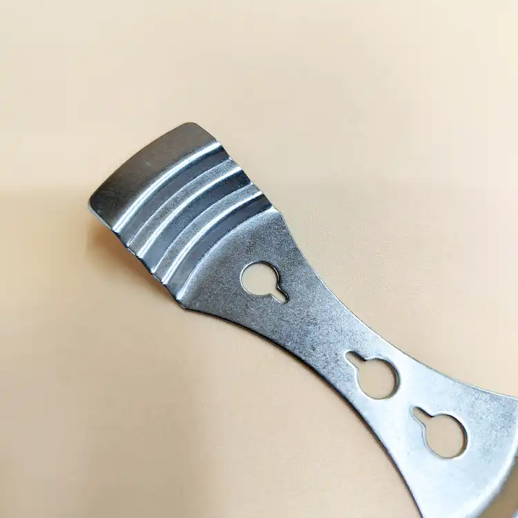 Stabilizator metalowy centrownik do knotów gruby porzadny 1.png